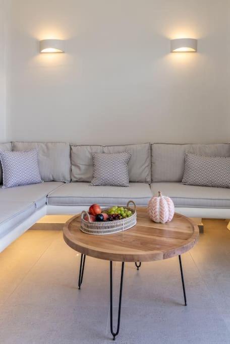 Pearl Suites And Villa Tinos Exterior foto