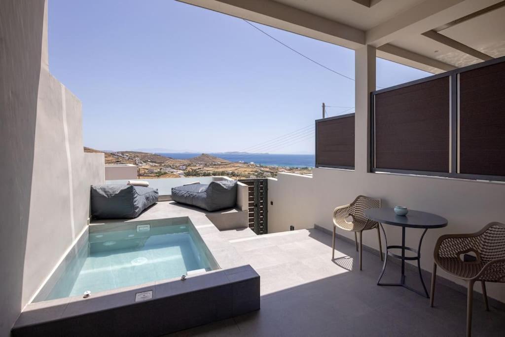 Pearl Suites And Villa Tinos Exterior foto